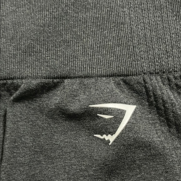 Gymshark Black High-Waisted Leggings - Picture 6 of 9